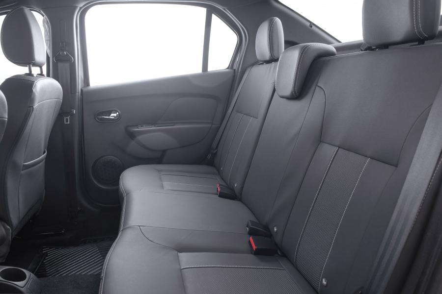 Интерьер Renault Logan 2019 года  (LA) (фото 16 из 37)